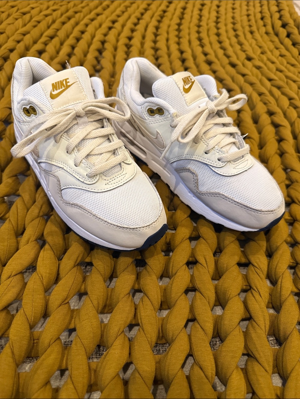 Nike Kids White/Beige Air Max 1 Sneakers